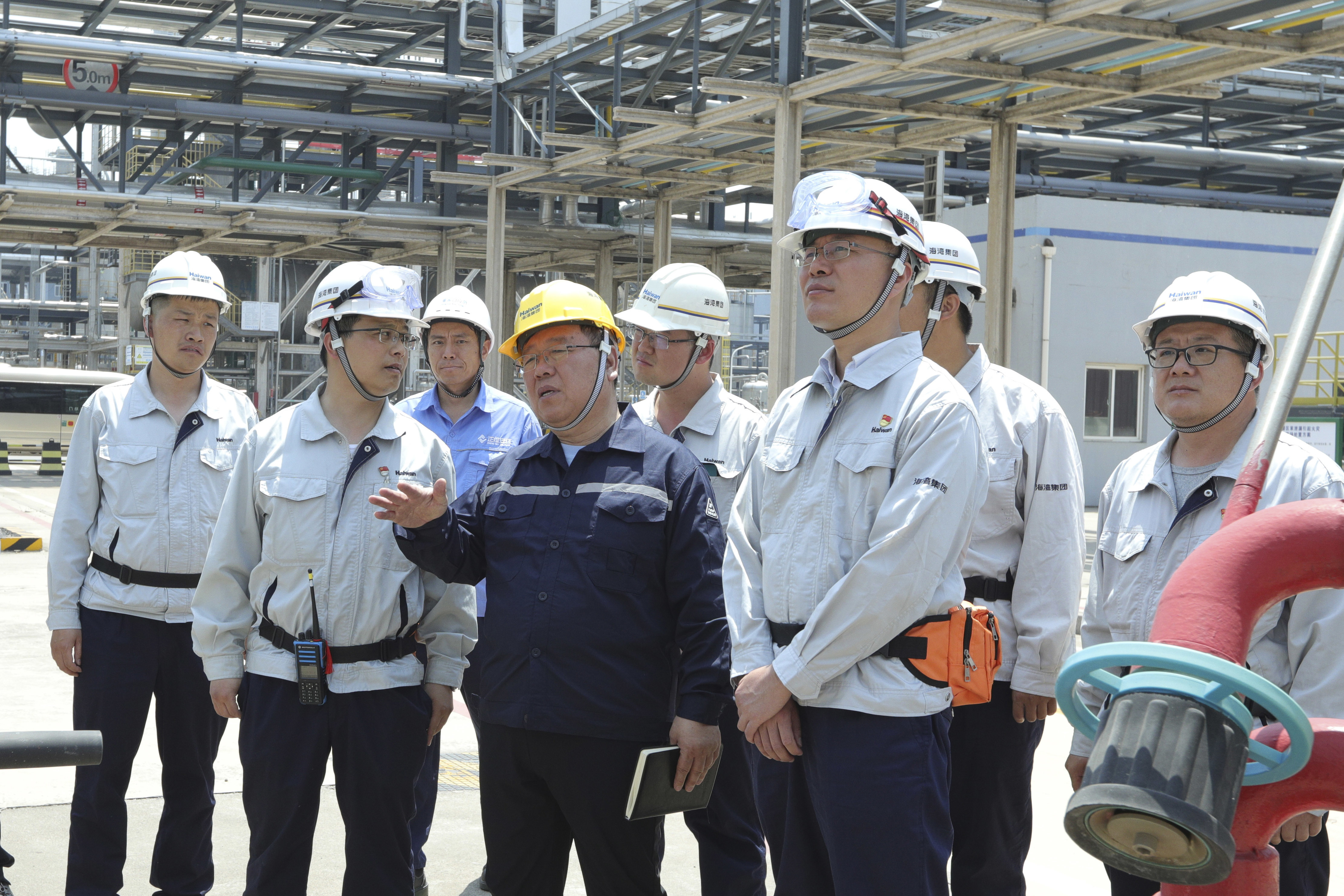 海灣化(hua)學開展(zhǎn)危化品(pǐn)企業雙(shuang)體系評(píng)估