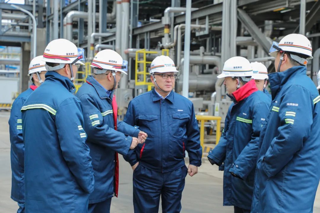 李明(ming)董事長帶隊開(kāi)展安全檢查