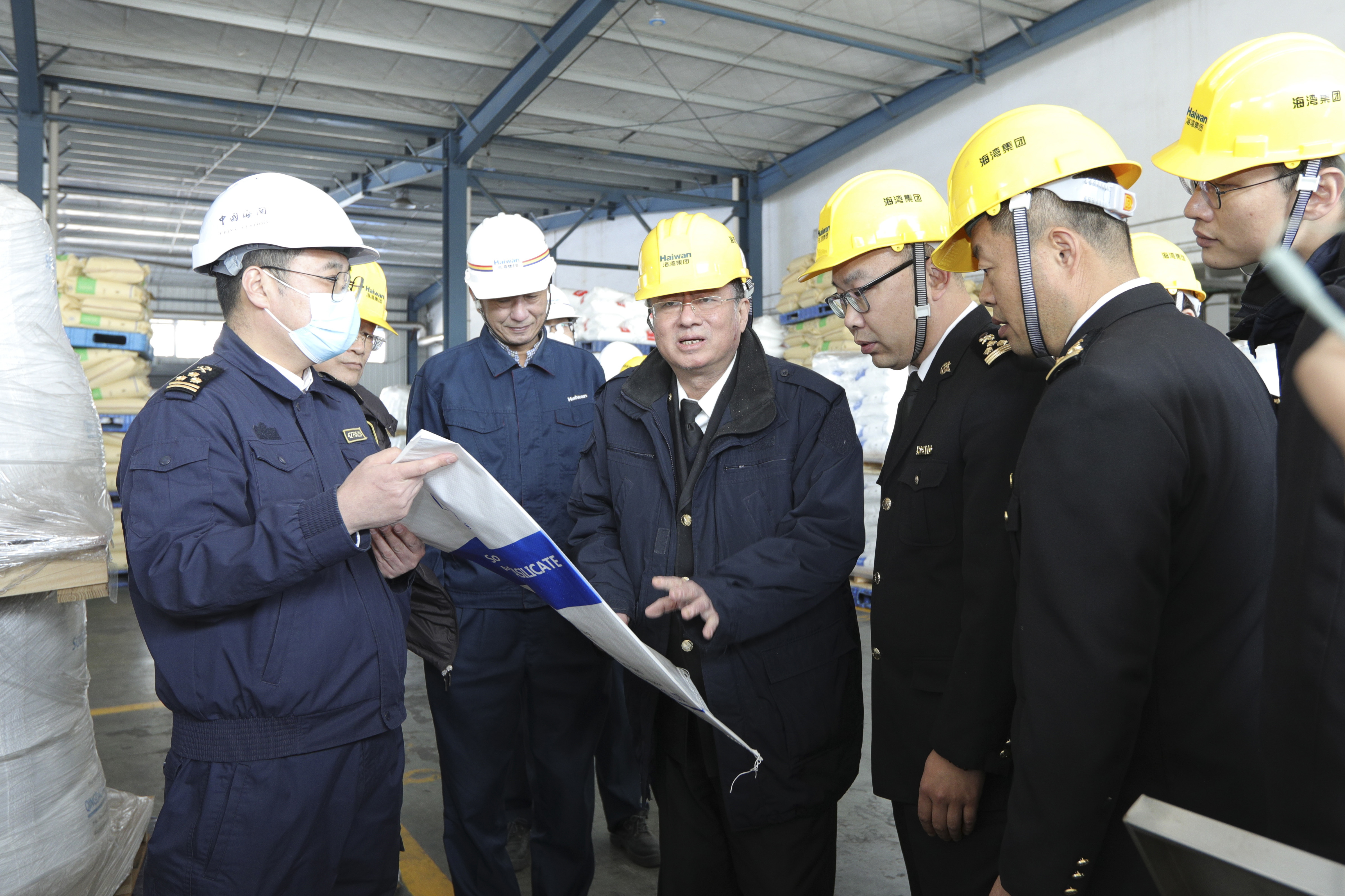 海關(guan)總署到海灣化學(xué)調研